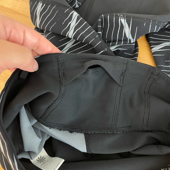 Athleta Black & Grey Stripes Leggings Size S - Picture 7 of 14